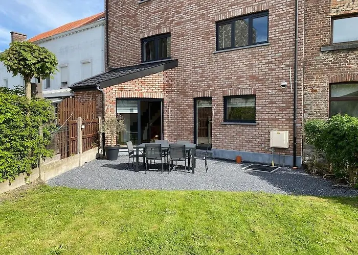 Appartement Aux Platanes - Duplex Neuf En Rez De Jardin *